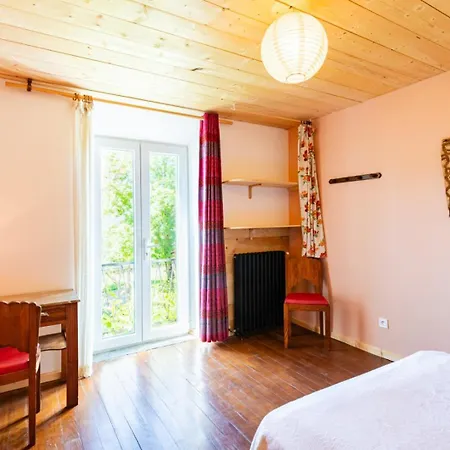 Casa de Férias Familial En Ariege Boussenac
